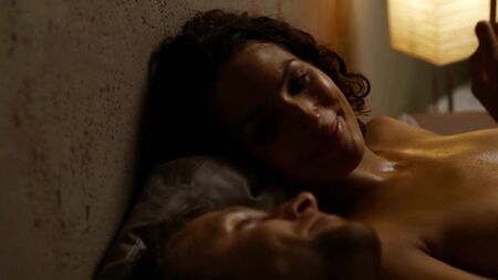 Amy Mußul, Erendira Ibarra, Tuppence Middleton desnudas - Sense8 (2015) t1e02 (HD)