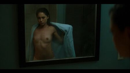 Rosa Salazar (escenas de desnudo de Rosa Salazar en «Brand New Cherry Flavor», temporada 1, 2021)