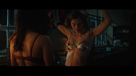 Olivia Scott Welch, Kiana Madeira, Julia Rehwald - Fear Street: Parte 1 (1994) (2021) Olivia Welch, Kiana Madeira - La calle del miedo
