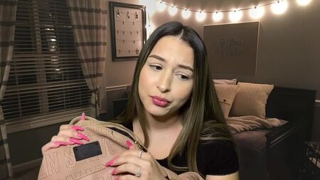 [Alexandria ASMR] ASMR: «La mejor amiga tóxica» te peina y maquilla para una fiesta a la que no te han invitado