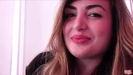 Una actriz italiana tan guapa para ti