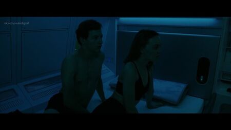 Lily-Rose Depp, Chante Adams - Voyagers (2021) HD 1080p ¿Desnudos? ¡Sexy! Ver / Lily-Rose Depp, Chante Adams - Voyagers
