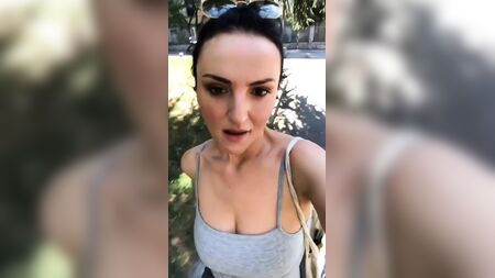 Arisa Tette, la chica de los globos