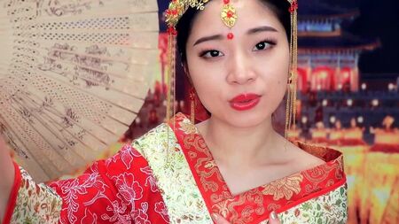 [Tingting ASMR] [ASMR] Una princesa china te alivia el dolor de cabeza