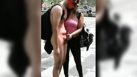 CFNM en público