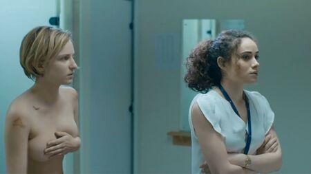 Faye Marsay desnuda – Glue T1, Episodios 2 y 3 en HD 1080p: ver online / Faye Marsay – Glue