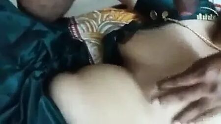 Madre y hijastro telugu